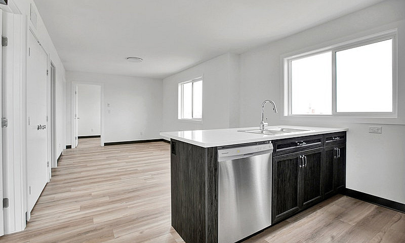 One Bedroom Suite - ...
