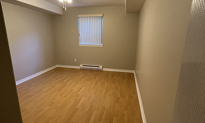 39 Pleasant Moncton...