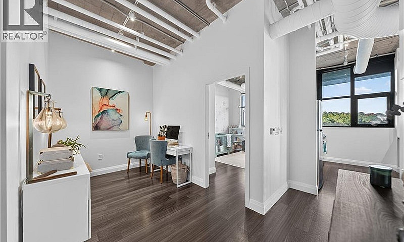 120 Huron Street Uni...