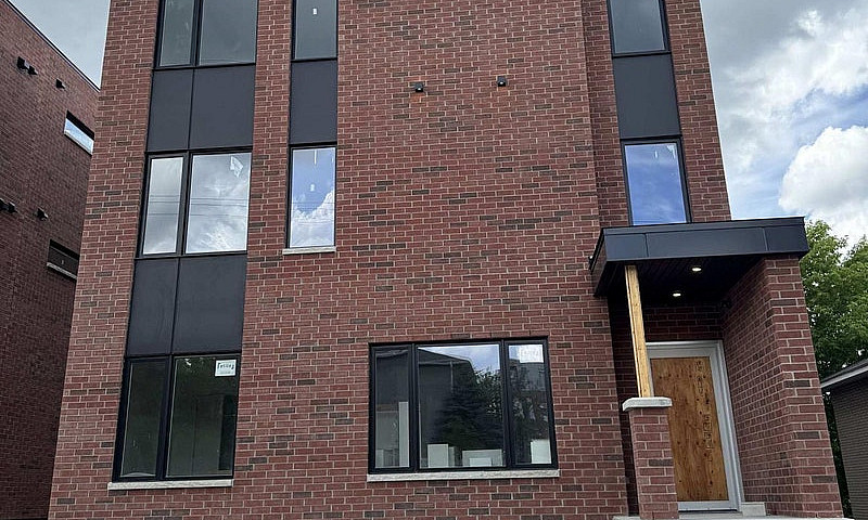 6 - 1301 Dorchester ...
