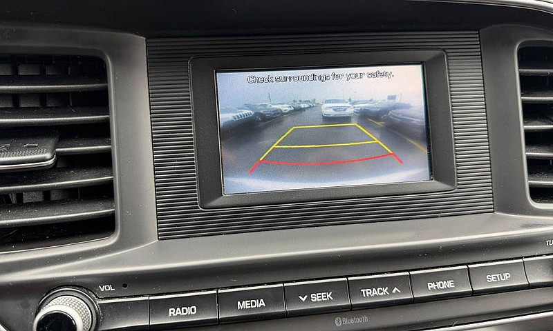 2020 Hyundai Elantra...