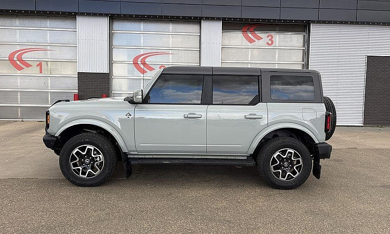 2024 Ford Bronco Out...