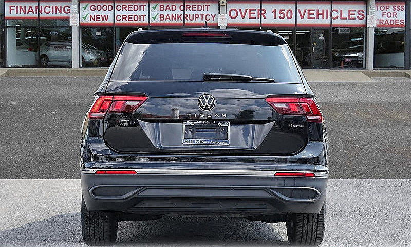 2022 Volkswagen Tigu...