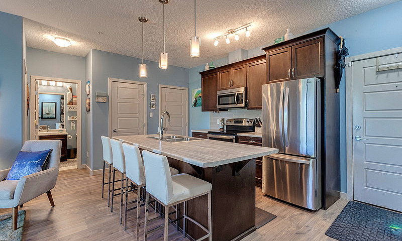 2 Bed 2 Bath/2 Title...