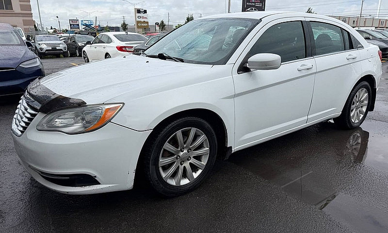 2012 Chrysler 200 Lx...