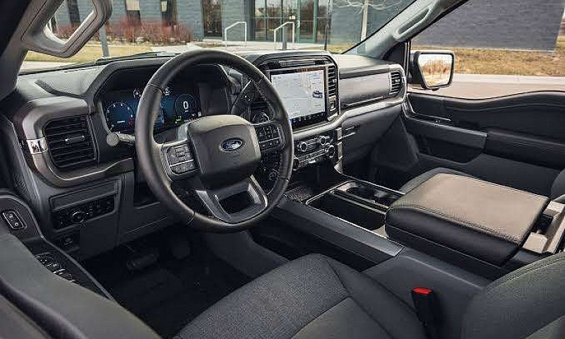 2025 Ford F-150 Xlt...
