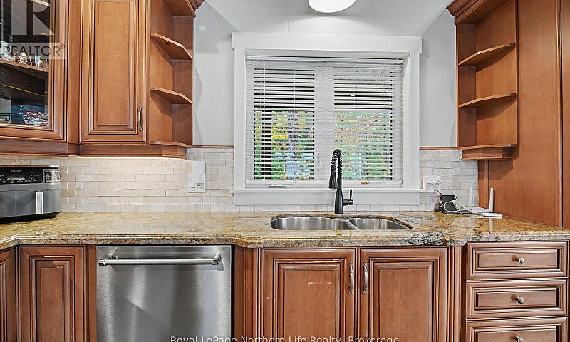 419 Viceroy Road Nor...