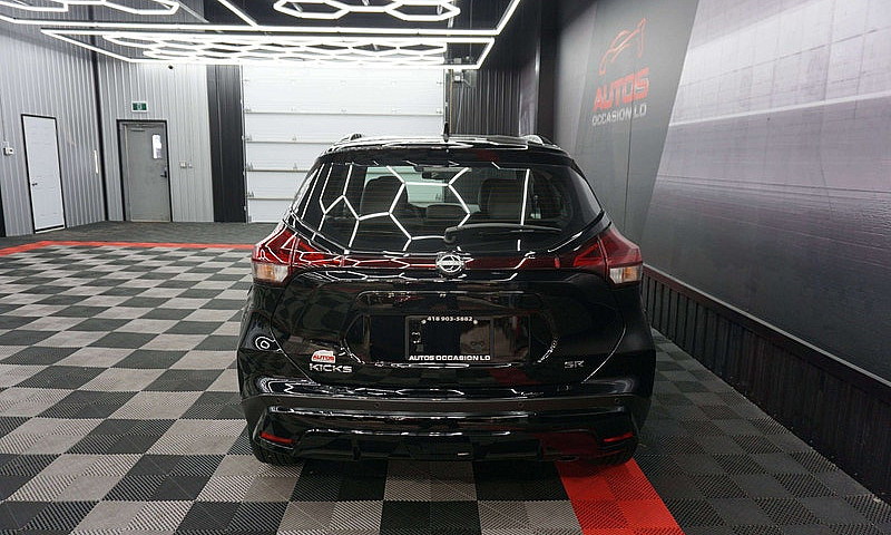 2024 Nissan Kicks Sr...