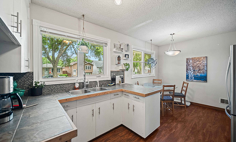 Open House! - 517 Ha...