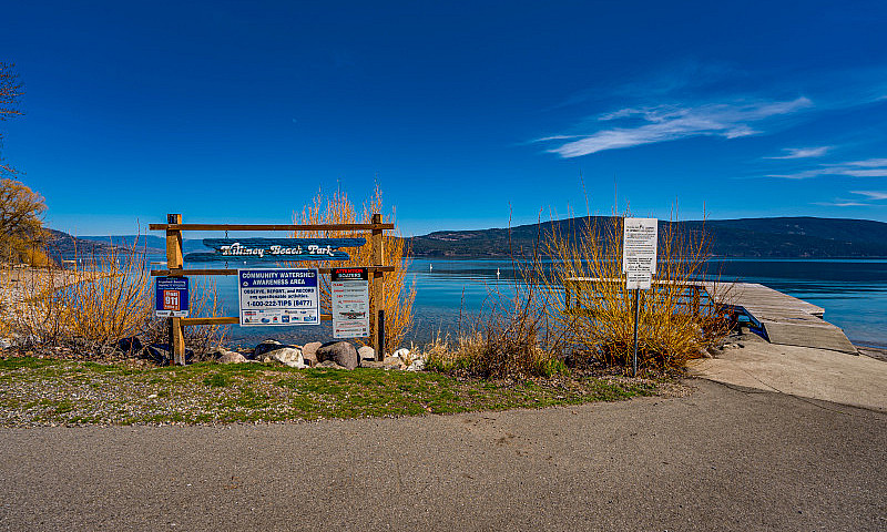 583 Moody Crescent |...