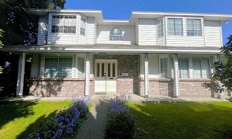 9328 132 Street Surr...