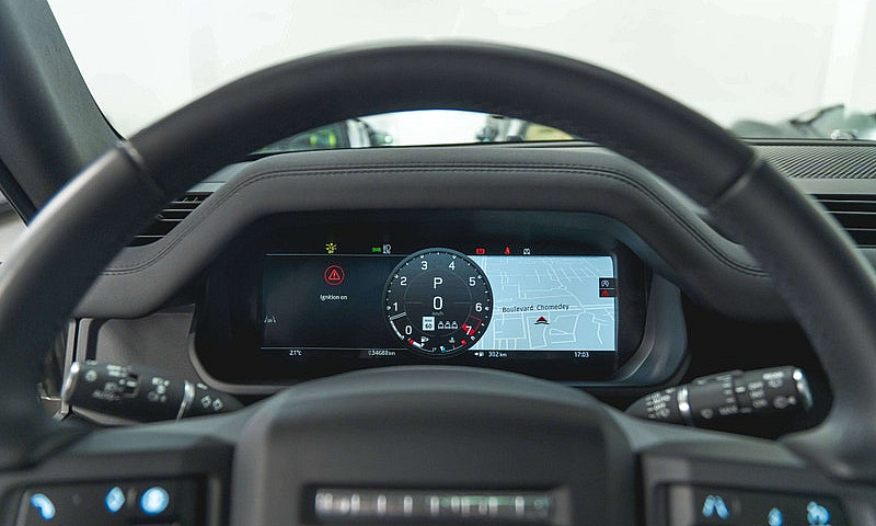 2025 Land Rover Defe...