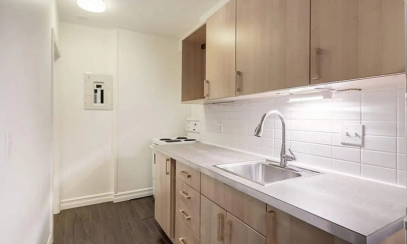 Enjoy Renting At Thi...