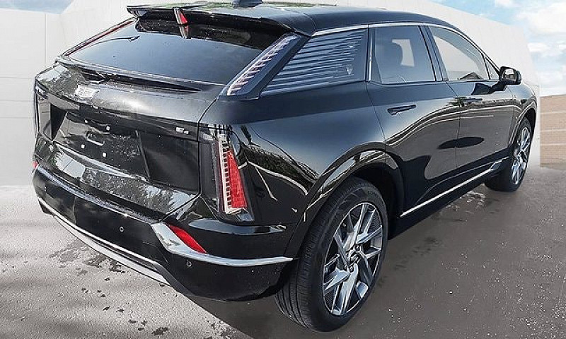 2027 Cadillac Optiq ...