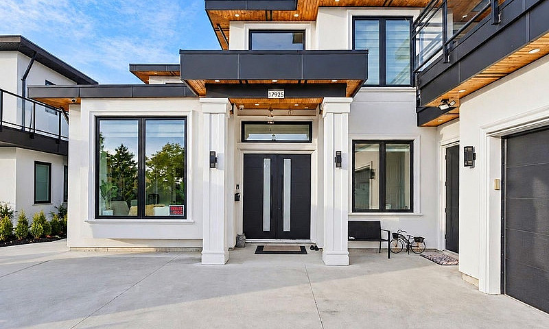 17925 56A Avenue Sur...