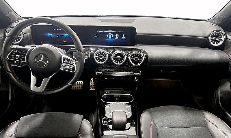 2022 Mercedes-Benz A...