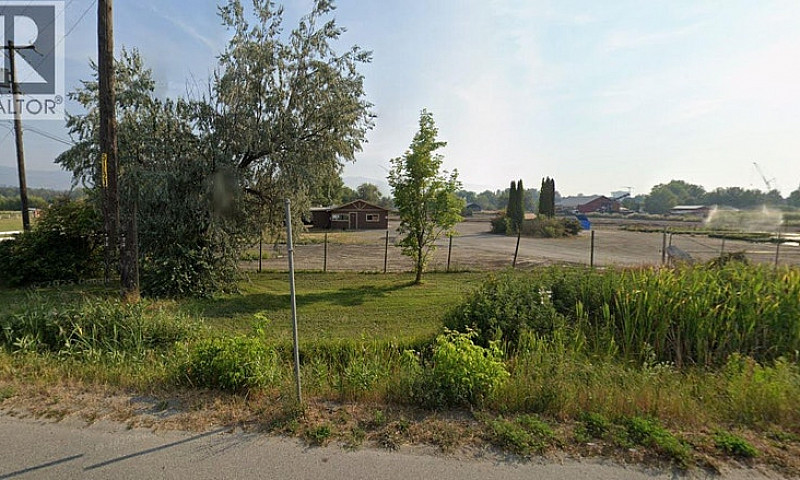 3740 Casorso Road Ke...