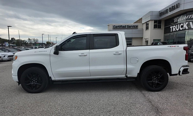 2022 Chevrolet Silve...