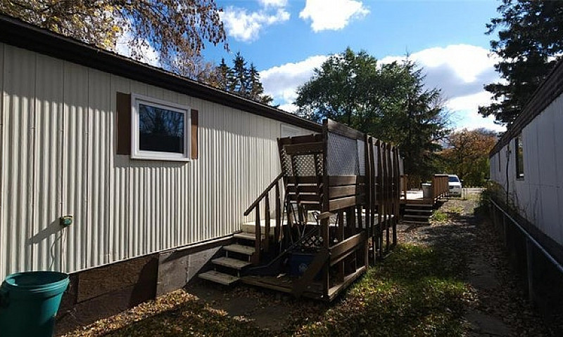 513 7Th Avenue S Sto...