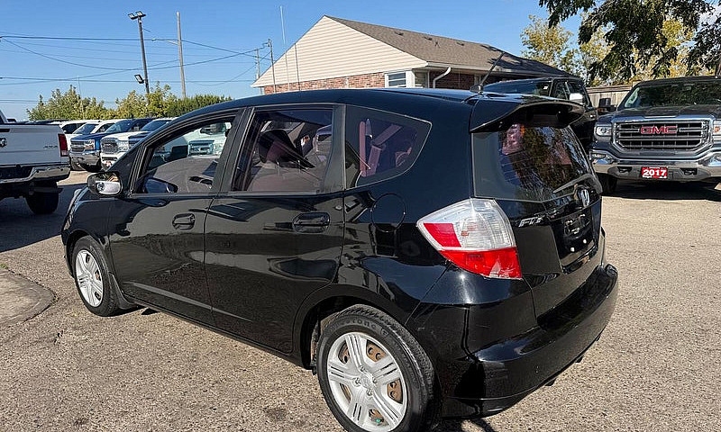 2013 Honda Fit Lx...