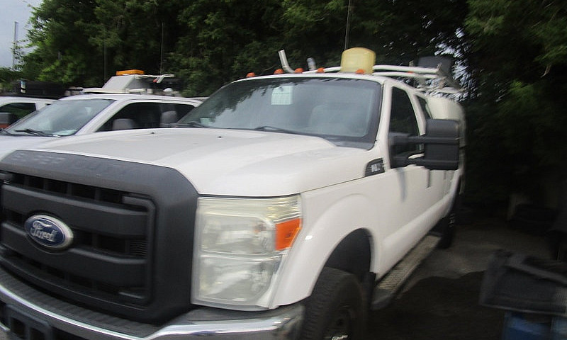 Ford F-250 4Wd Crew ...