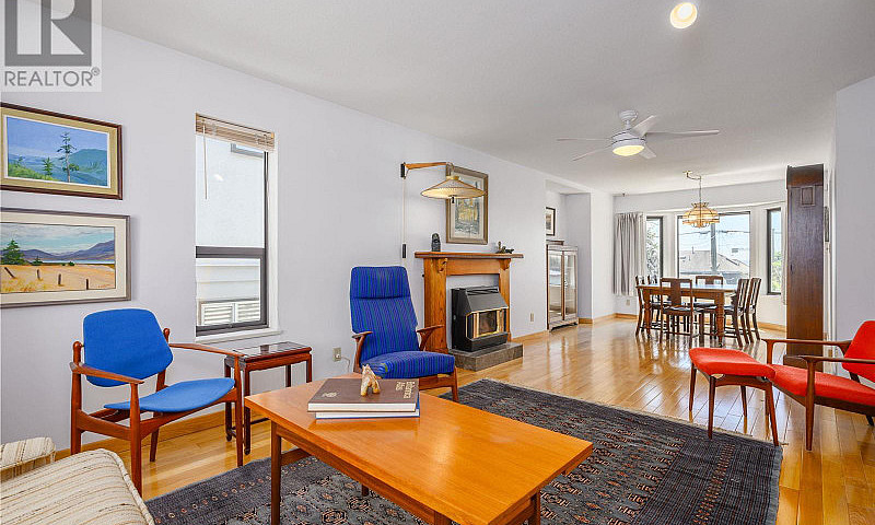 513 E 5Th Street Nor...