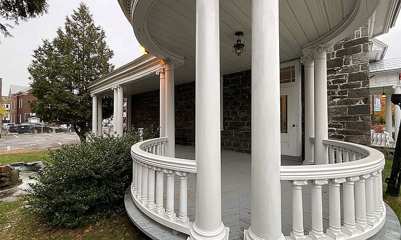 $1,289,600 - 2 Store...