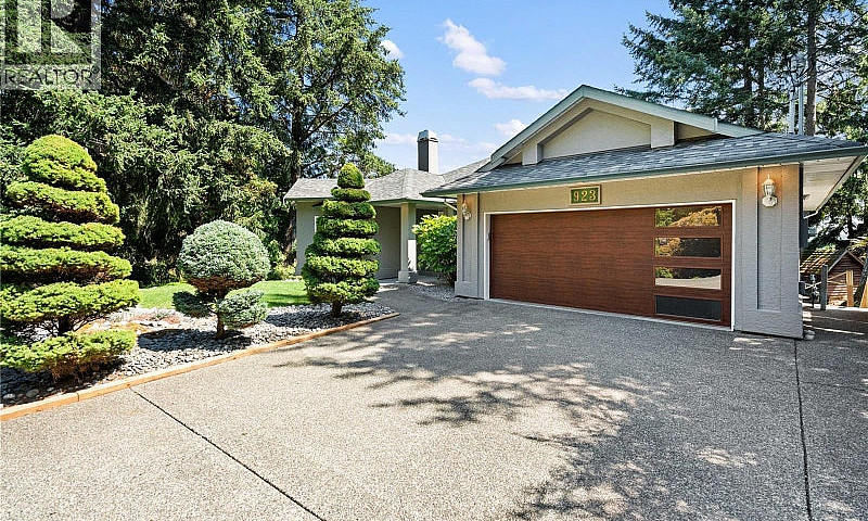 923 Whisperwind Pl L...