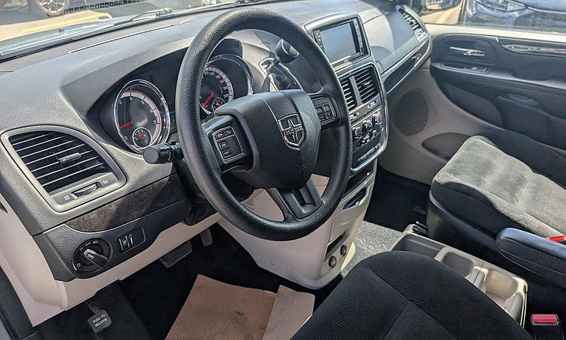 2019 Dodge Grand Car...