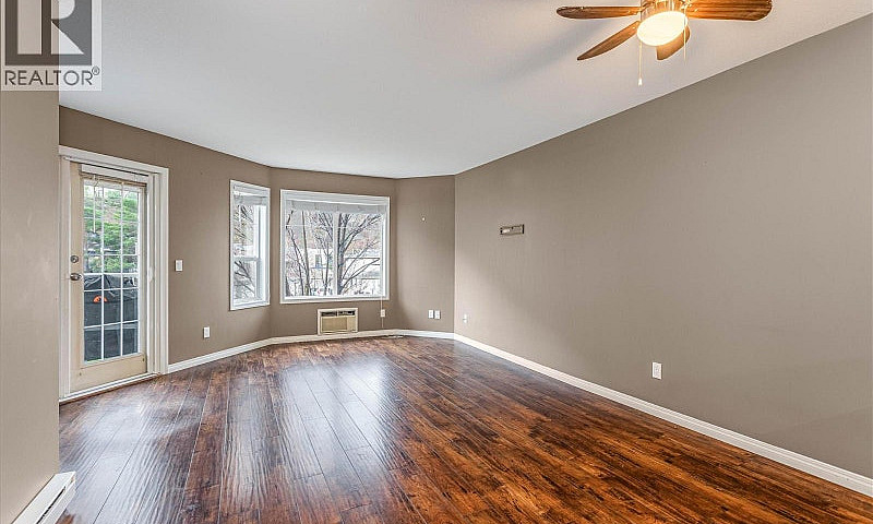 2733 Riffington Plac...