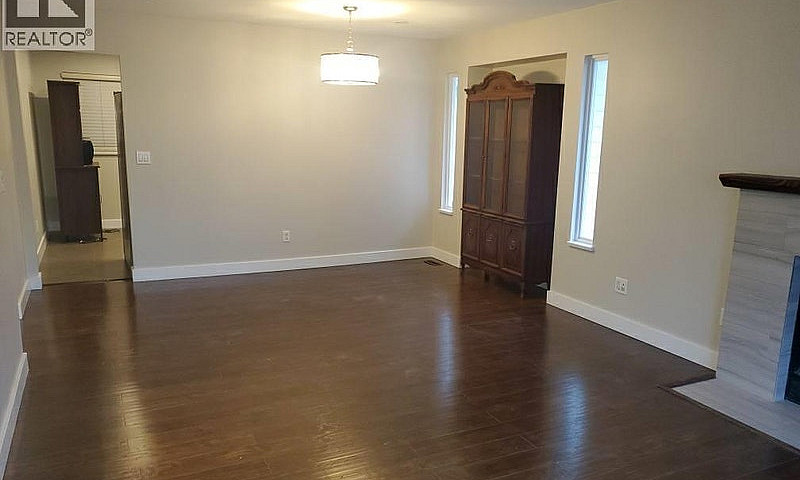 Upper 11283 Harrison...