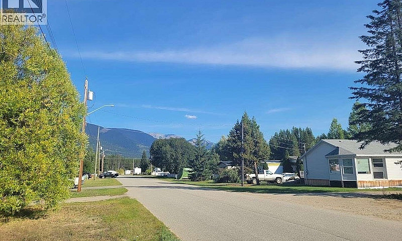 1112 14Th Avenue Val...