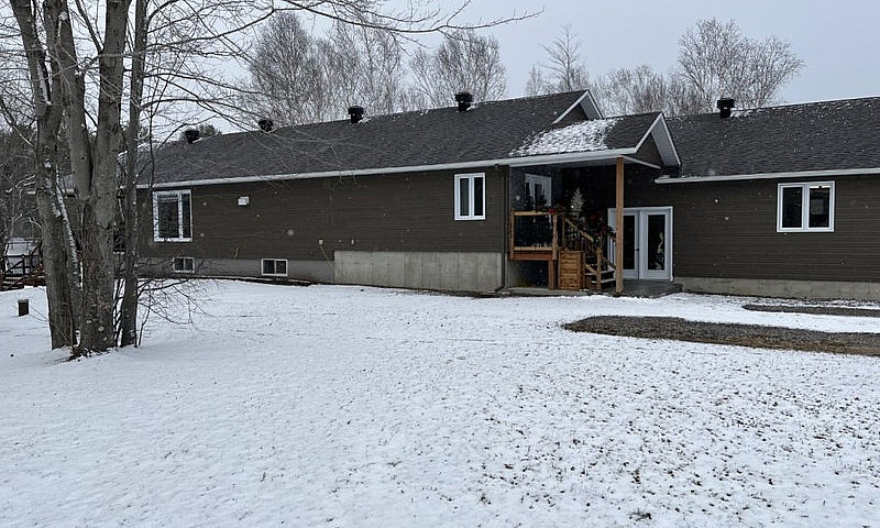825 000$ - Bungalow ...