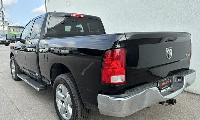 2019 Ram 1500 Classi...