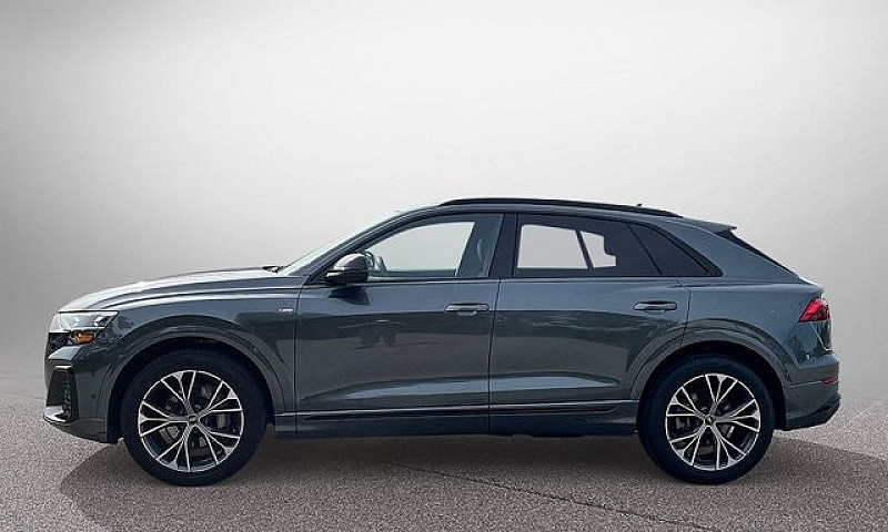 2026 Audi Q8 Technik...