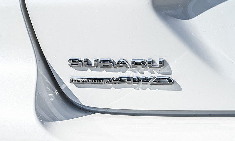 2024 Subaru Crosstre...