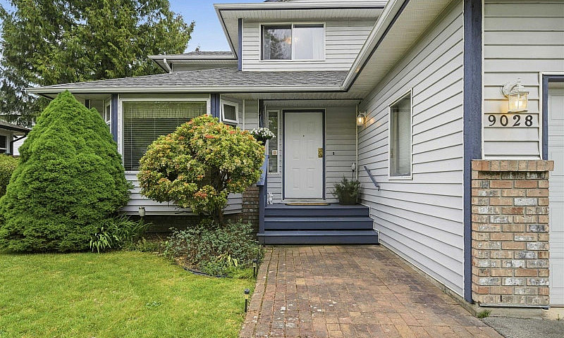 9028 136B Street Sur...