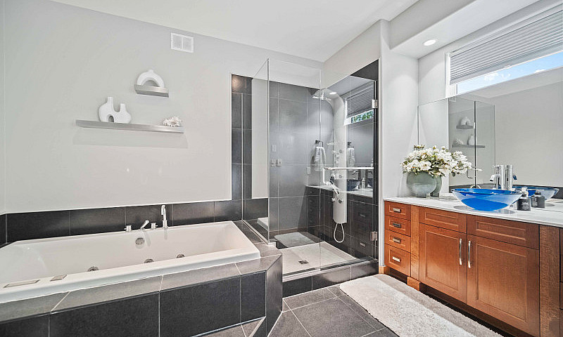 4Bdrm 3Bth Bungalow ...