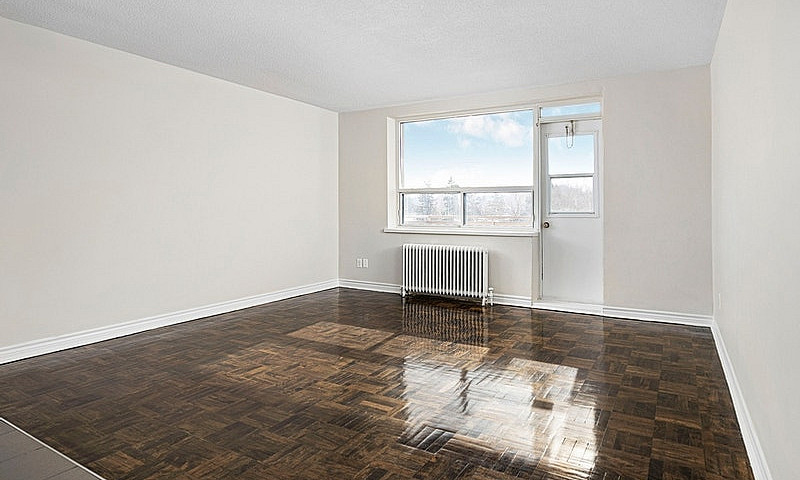 2 Bedrooms Apartment...