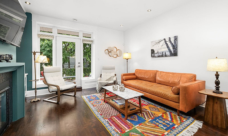 Beautiful 2 Bed + 2 ...