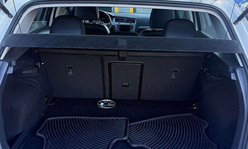 2016 Volkswagen Golf...
