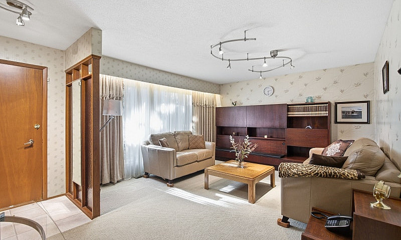 Straight & Solid 3Bd...
