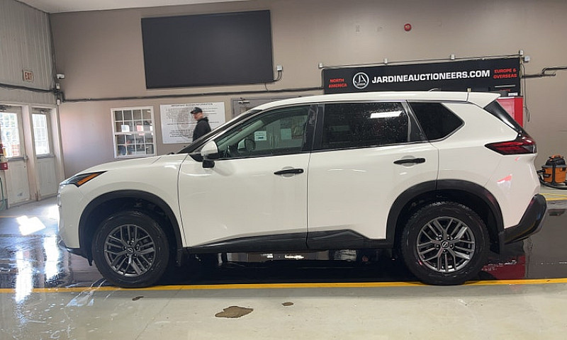 2022 Nissan Rogue...