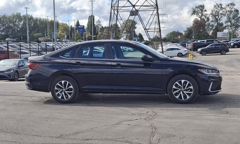 2025 Volkswagen Jett...