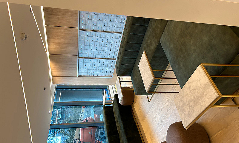 Urgent-Luxueux Condo...