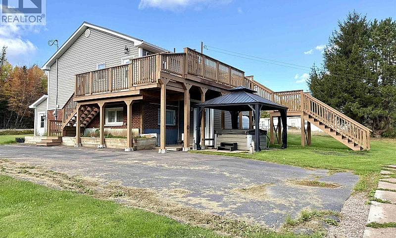 636 Macdonald Road B...