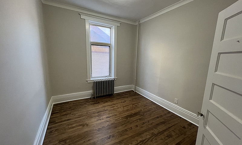 390 River Ave- Edwin...