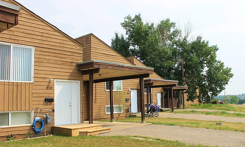 Loran Townhomes - 3 ...