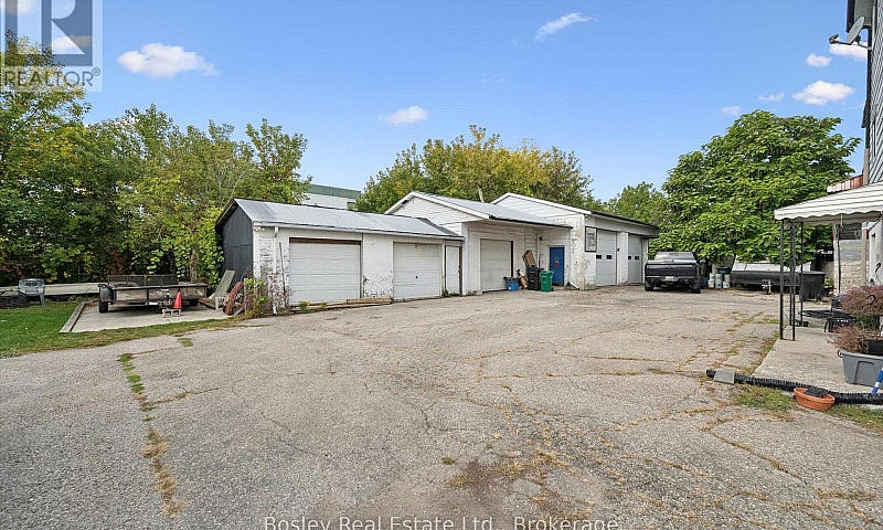 32 Jaffray Street Ca...