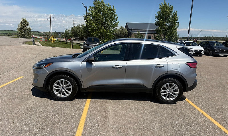 2021 Ford Escape Se ...